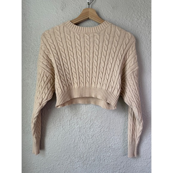 Altar'd State Sweaters - Altar'd‎ State Beige Cable Knit Cropped Crew Neck Sweater XS